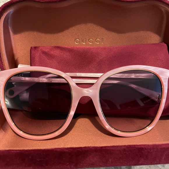 Brand new pink Gucci glasses - Picture 4 of 4